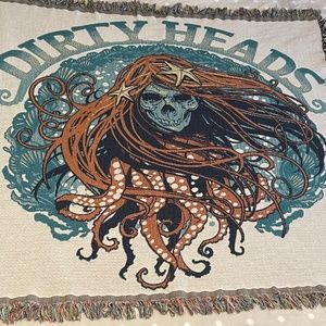 Dirty Heads festival blanket